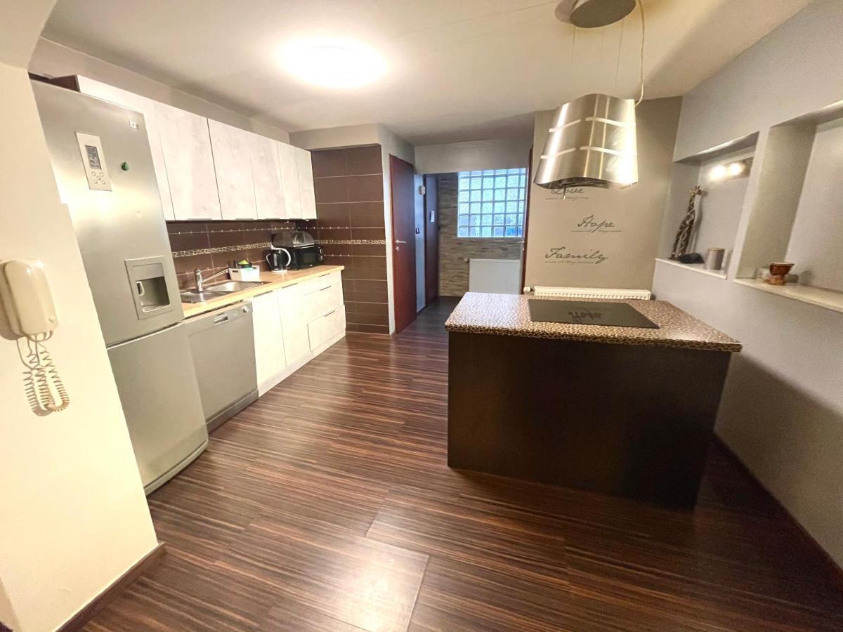 Zagreb Centar Big Apartment Екстер'єр фото